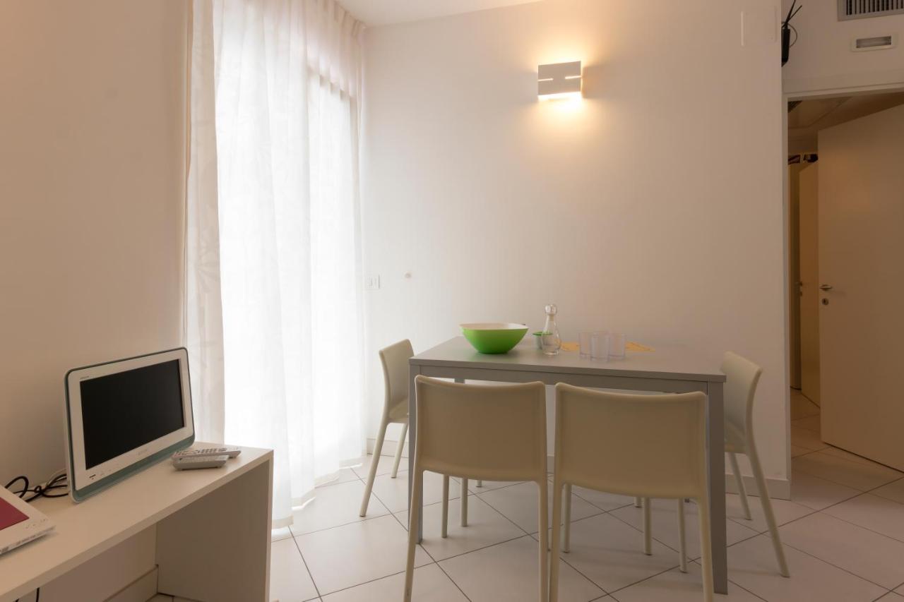 Kimberly House Apartment *